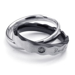 Collar Con Colgante De Pareja De Titanio De Dos Colores (Cadena Gratis) (Un Par)