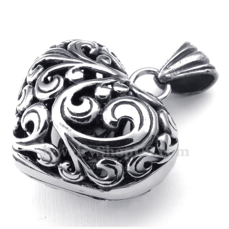 Collar Con Colgante De Corazón Hueco De Titanio (Cadena Gratis)
