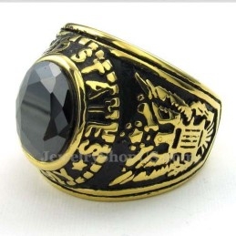 Anillo De Titanio Dorado Con Circonita Negra