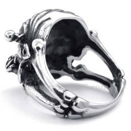 Anillo De Calavera De Titanio Con Ojo De Circón Rojo