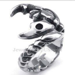 Anillo De Escorpión De Titanio Con Circonita Negra