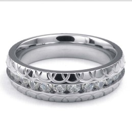 Anillo Redondo De Titanio Con Circonita Blanca