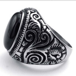 Anillo De Titanio Con Piedra Ornamental Negra