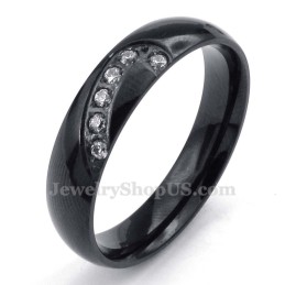 Anillo De Corazón De Titanio Negro Con Circonita Blanca