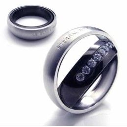 Anillo De Corte De Titanio Con Incrustaciones De Diamantes De 6 Mm Y Engaste Eterno.