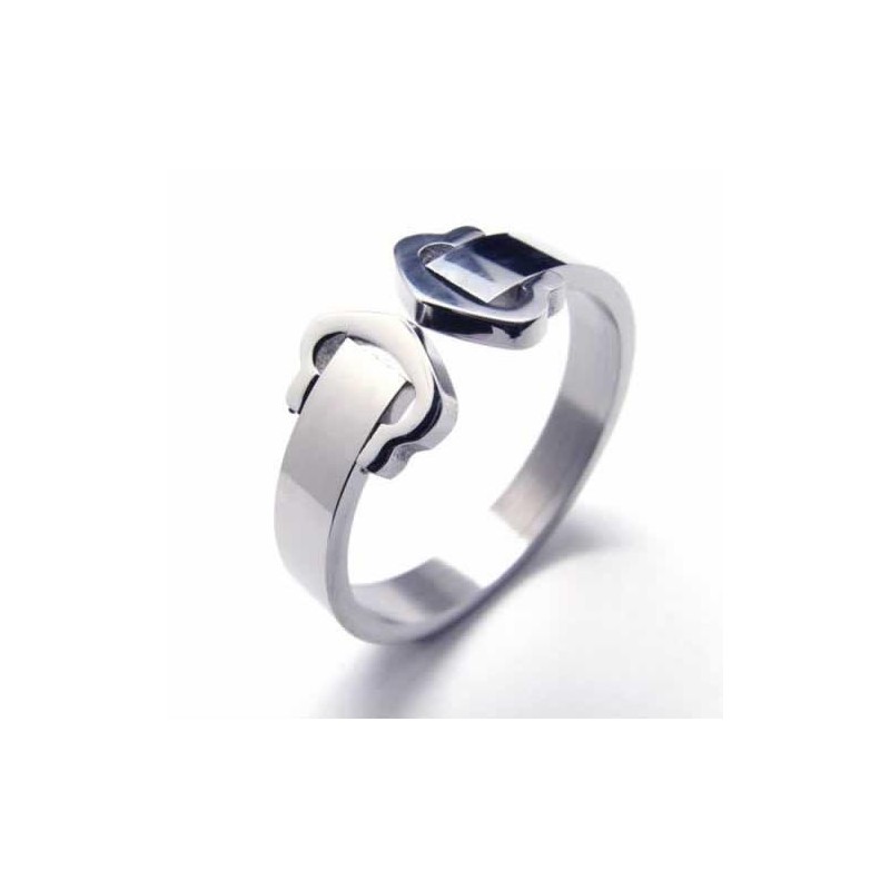 Anillo De Titanio De 8 Mm Con Corazón Conectado A Corazón Anillo De Titanio De 8 Mm Con Corazón Conectado A Corazón