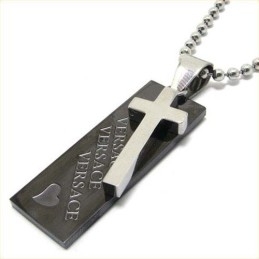 Colgante De Cruz De Titanio Negro Con Corazón De Amor