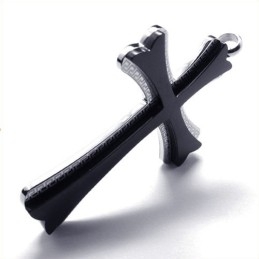 Nuevo Colgante De Titanio Con Forma De Cruz (Negro)