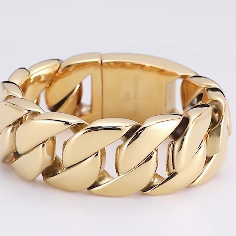 Nueva Pulsera De Titanio Chapada En Oro Para Hombre. Nueva Pulsera De Titanio Chapada En Oro Para Hombre.