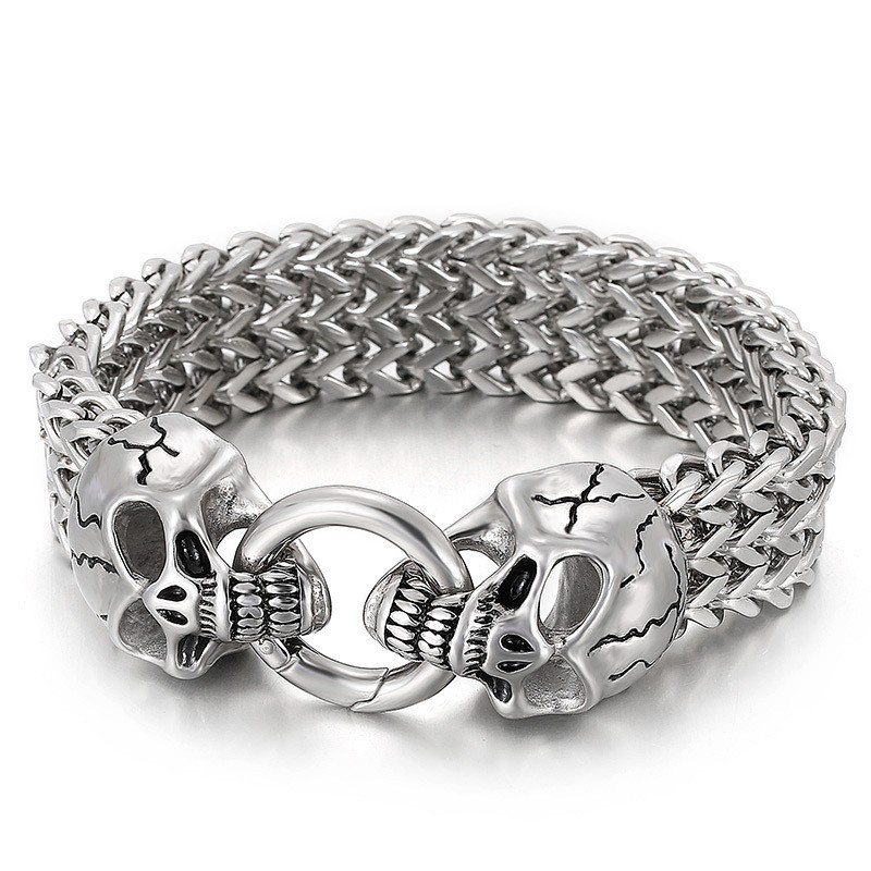 Pulsera Elegante Y Moderna Con Calavera De Titanio A La Venta Pulsera Elegante Y Moderna Con Calavera De Titanio A La Venta