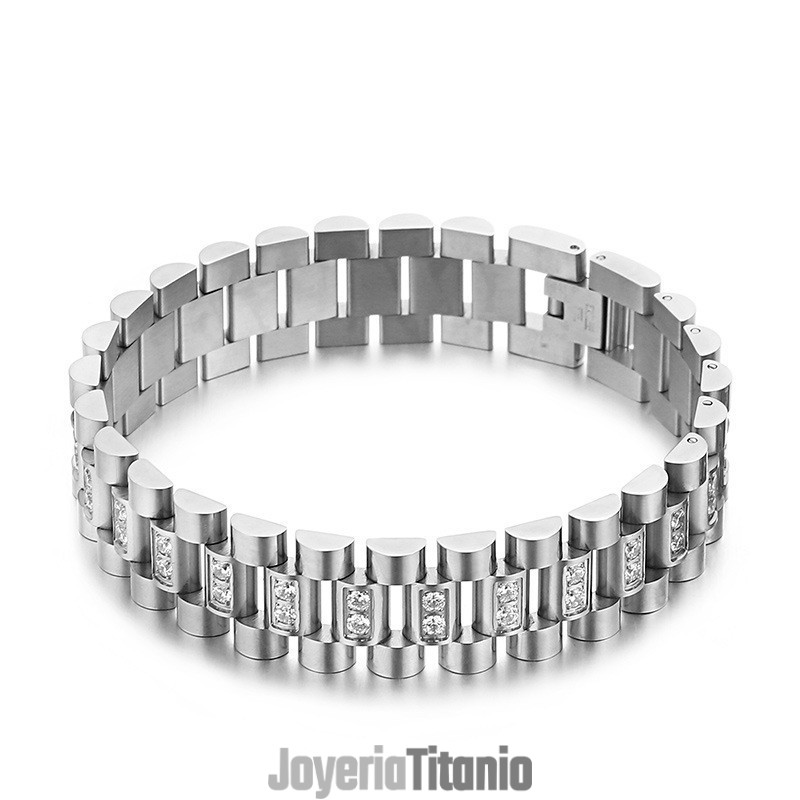 Pulsera De Hombre Con Diamantes A Juego Y Estilo Relajado Pulsera De Hombre Con Diamantes A Juego Y Estilo Relajado