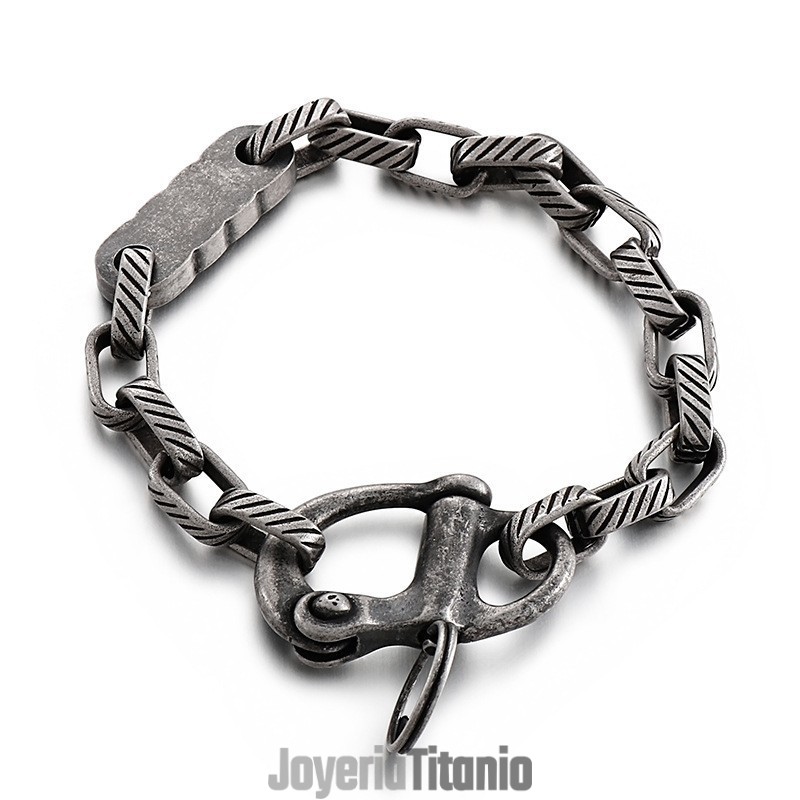 Pulsera De Titanio Para Hombre Con Llavero Vintage De Rayas Cuadradas Negras