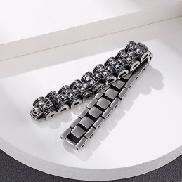 Pulsera De Titanio Con Calavera Exagerada De Motociclista Para Hombre