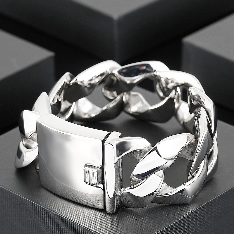 Pulsera De Titanio Pulida A Mano Para Hombre. Pulsera De Titanio Pulida A Mano Para Hombre.