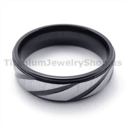 Anillo De Titanio Negro Con Diamante