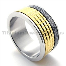 Anillo De Titanio Dorado
