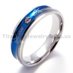 Anillo De Titanio Con Forma De Corazón Y Diamante