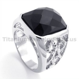 Anillo De Titanio Con Circonita