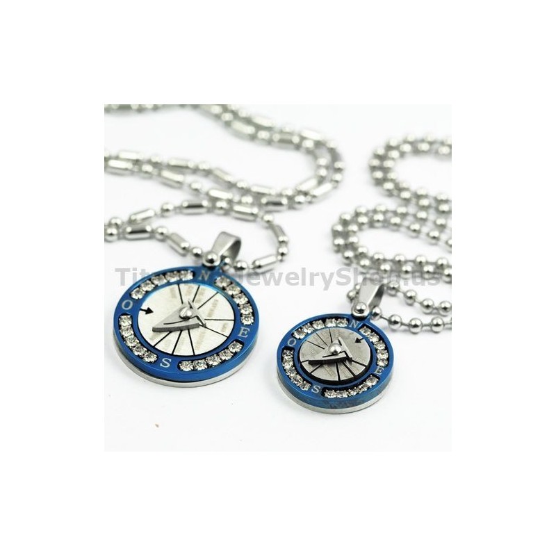 Colgantes De Titanio Con Diamantes Para Amantes De La Brújula. Regalos De San Valentín. Cadenas Gratis. Colgantes De Titanio Con Diamantes Para Amantes De La Brújula. Regalos De San Valentín. Cadenas Gratis.