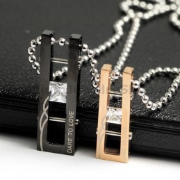 Colgantes De Titanio Con Diamantes "Atrévete A Amar" Para San Valentín - Cadenas Gratis