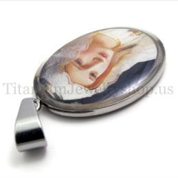 Colgante De Titanio De La Serie Madonna