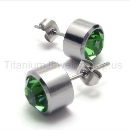 Pendientes De Diamantes Verdes De Titanio Con Tanque De Plata