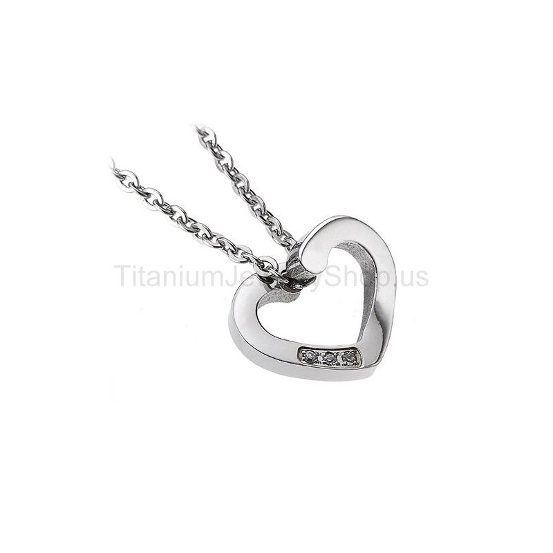 Colgante De Titanio Con Forma De Corazón Colgante De Titanio Con Forma De Corazón