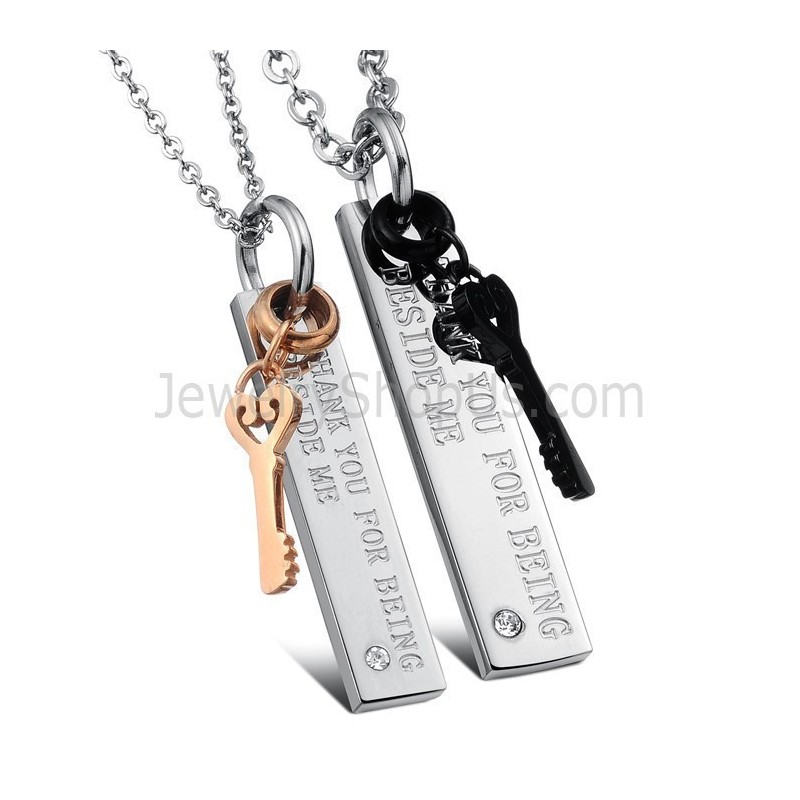 Colgantes De Llave De Titanio Negro Y Oro Rosa Con Diamantes De Imitación Y Cadena C566