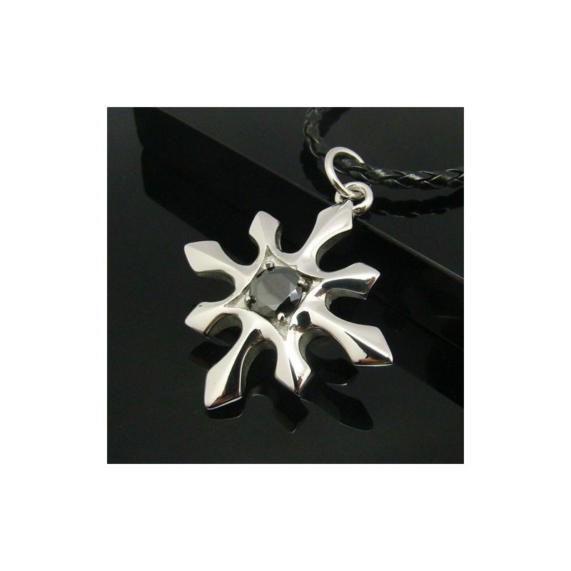 Cruz De Acero De Titanio Para Hombre Con Colgante De Ágata Negra Cruz De Acero De Titanio Para Hombre Con Colgante De Ágata Negra