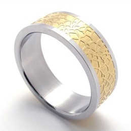 Anillo De Titanio Dorado