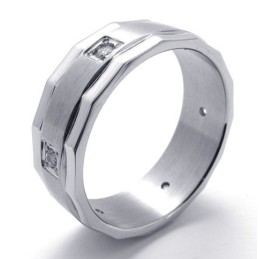 Anillo De Titanio Con Diamantes