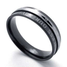 Anillo De Titanio Negro Con Diamantes