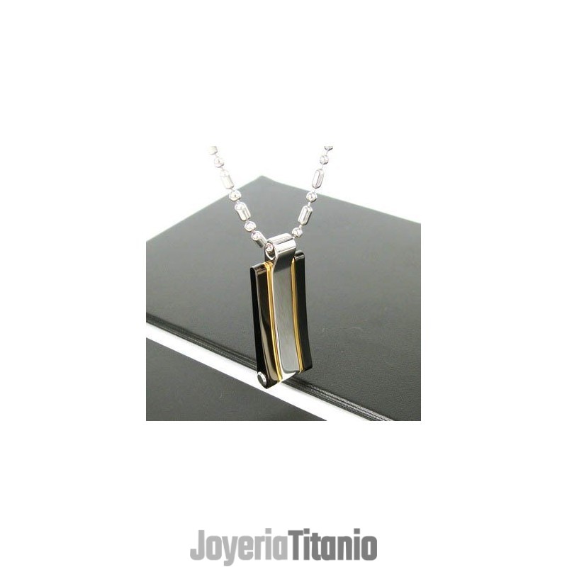 Collar Con Colgante De Acero Y Titanio Pulido Sutra Man En Oro De 24 Quilates Collar Con Colgante De Acero Y Titanio Pulido Sutra Man En Oro De 24 Quilates