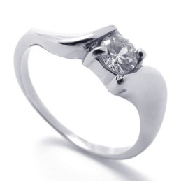 Anillo De Titanio Con Diamantes Para Mujer