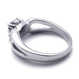 Anillo De Titanio Con Diamantes Para Mujer
