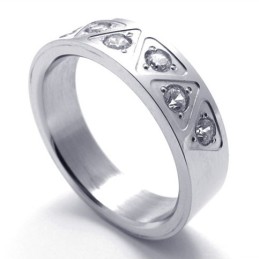 Anillo De Titanio Con Diamantes