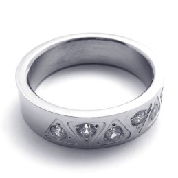 Anillo De Titanio Con Diamantes