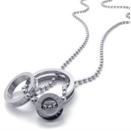 Colgante De Titanio Con Múltiples Anillos Para Amantes Con Detalles En Plata