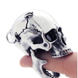Colgante De Titanio Con Calavera
