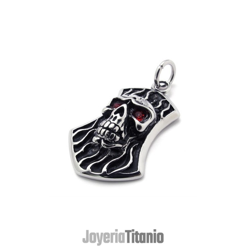 Colgante De Titanio Con Calavera Y Diamante Rojo Colgante De Titanio Con Calavera Y Diamante Rojo