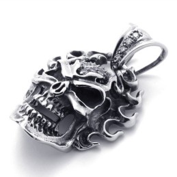Colgante De Titanio Con Calavera Y Diamante