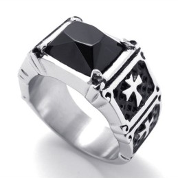 Anillo De Titanio Con Piedra Preciosa Negra Cruzada
