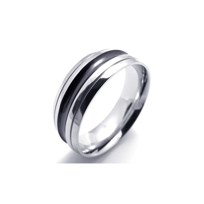 Anillo De Titanio Con Acento Negro Anillo De Titanio Con Acento Negro