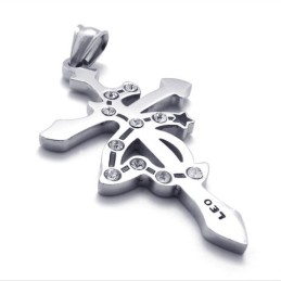 Colgante De Titanio Leo Con Diamantes De Imitación