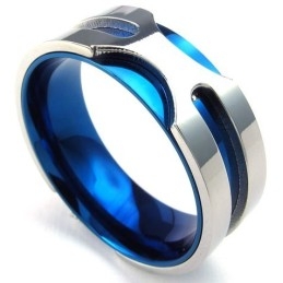 Anillo De Titanio De Calidad Confiable Y De Forma Elegante Y Hermosos Colores.